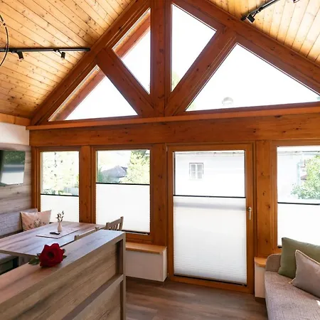 Mina&hansl דירה *