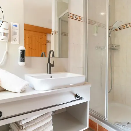 Mina&hansl דירה *